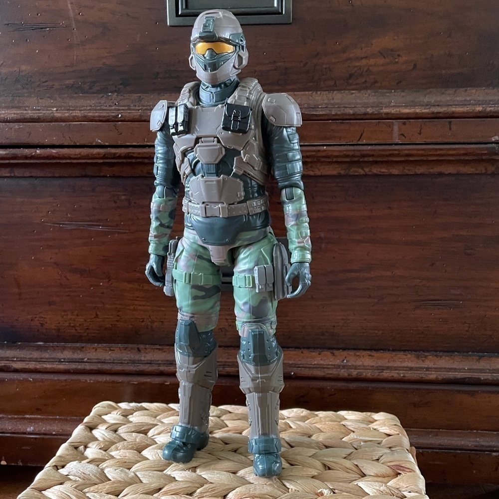 Halo Army camo large action figure
